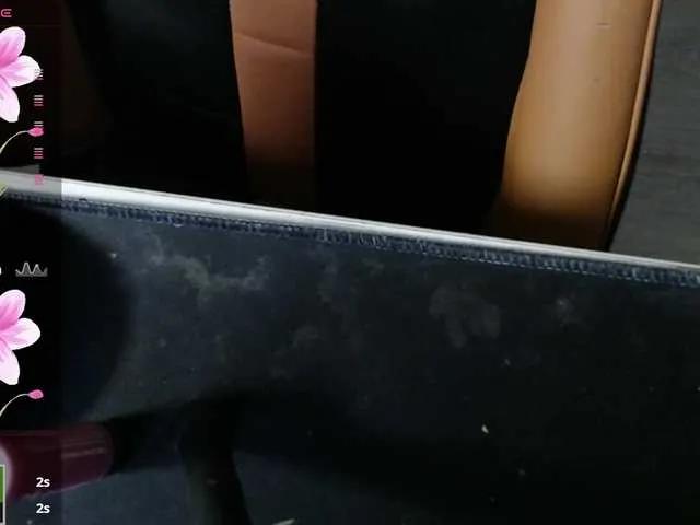 crystalyss from BongaCams