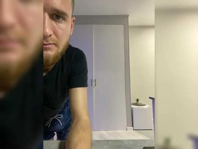 Gummy-Bears from BongaCams