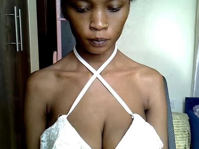 hippyshanice from BongaCams