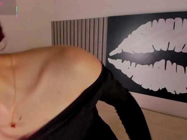 Kloe-S from BongaCams