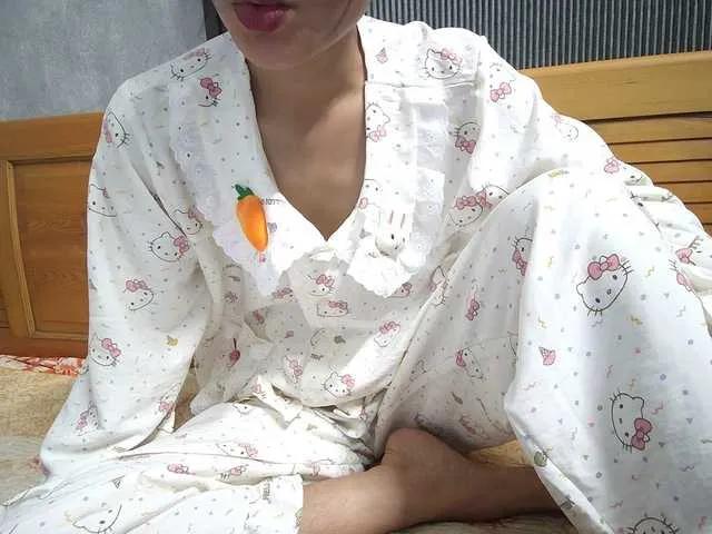 Admire cute stripper M99love m99love from BongaCams