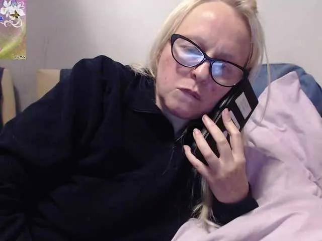 martachatte19 from BongaCams