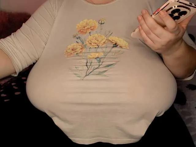 Checkout BongaCams's Mayabigtitss Mayabigtitss from BongaCams