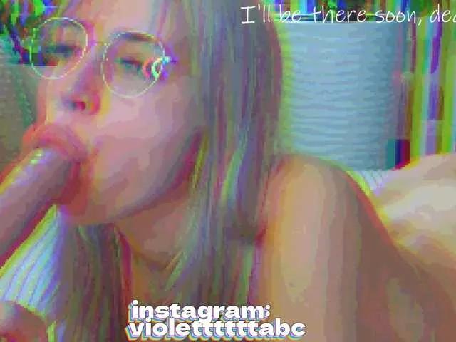 MiaLiaHot from BongaCams