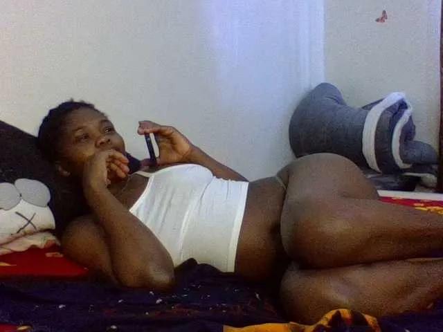 QueenJacky from BongaCams