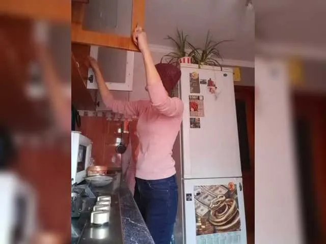 Raisin from BongaCams