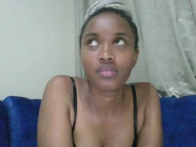 shanizz001 from BongaCams