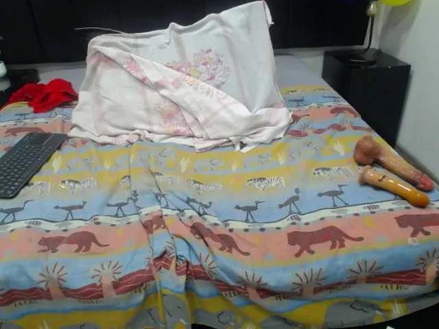 VickyBoobss from BongaCams