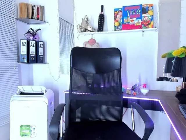 YUKIODAVIS from BongaCams