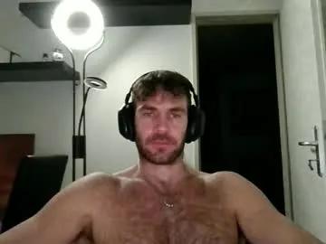 alphah_hunk from Chaturbate