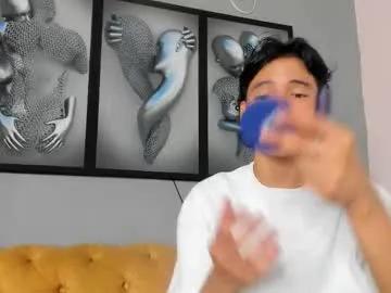 camillo_virgil from Chaturbate