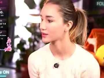 Cute Emilyraymont wants you to fuck her body now emilyraymont from Chaturbate