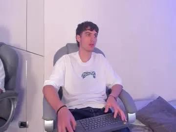 emir_ozan from Chaturbate