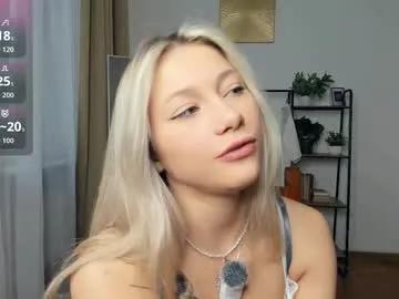 glossybabe_ from Chaturbate