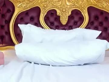 kendralholson from Chaturbate