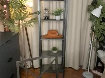 Admire Laura_mutti, she wants to masturbate for you laura_mutti from Chaturbate