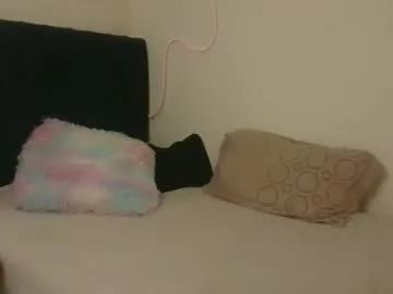 lia_queen610 from Chaturbate