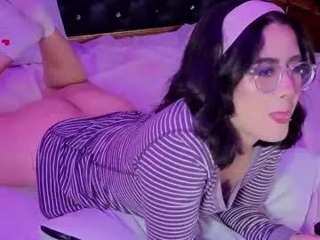 Discover 23 years old lillianderson from Chaturbate lillianderson from Chaturbate
