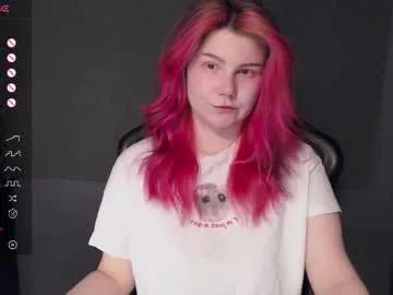 makelovenotwarbitchess from Chaturbate