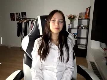 Try Mellowpearl, she wants to masturbate for you mellowpearl from Chaturbate