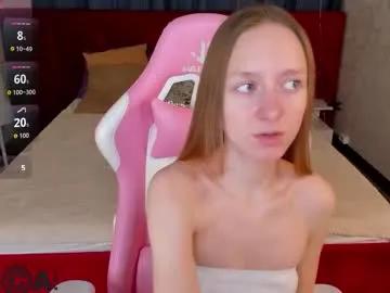Watch Mia_e1fie, she wants to masturbate for you mia_e1fie from Chaturbate