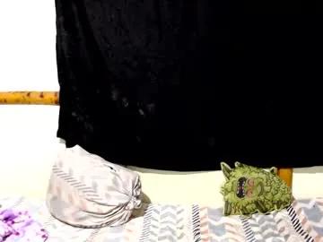 Checkout Chaturbate's Miahells miahells from Chaturbate