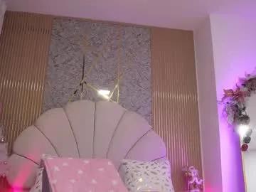 Join hot performer Mssburbuja mssburbuja from Chaturbate