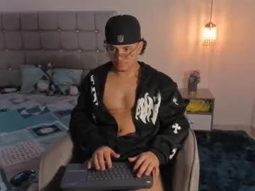samxx_muscle from Chaturbate
