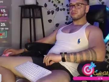 Join naked performer Xein_wolf xein_wolf from Chaturbate