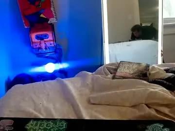 zaddyslilslutbucket from Chaturbate