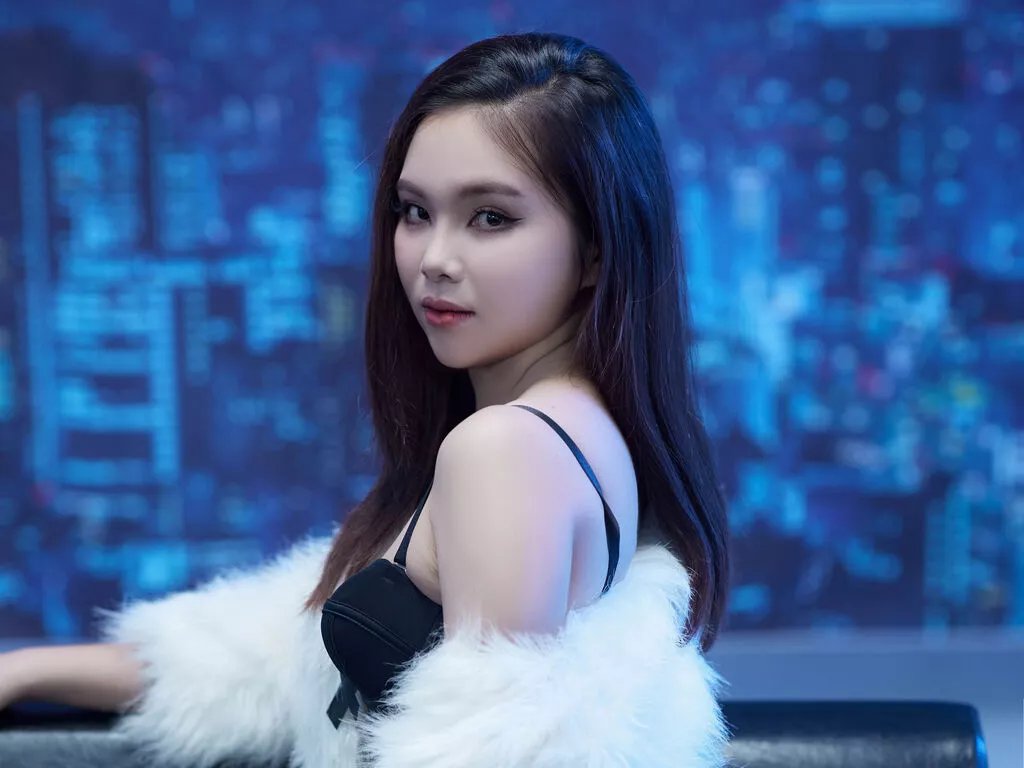 AnnaErena from LiveJasmin