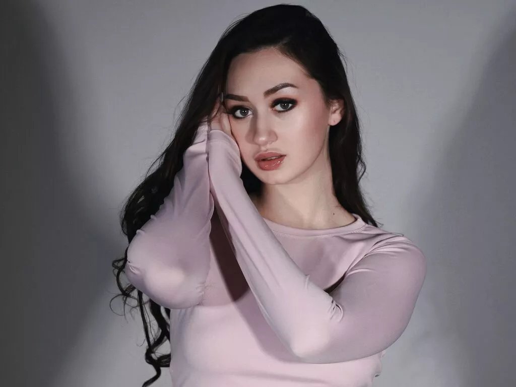 LeilaYildiz from LiveJasmin